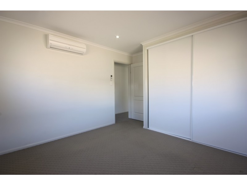 47 Lambert Drive, Moranbah QLD 4744