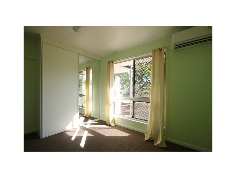 18 Herbert Court, Moranbah QLD 4744