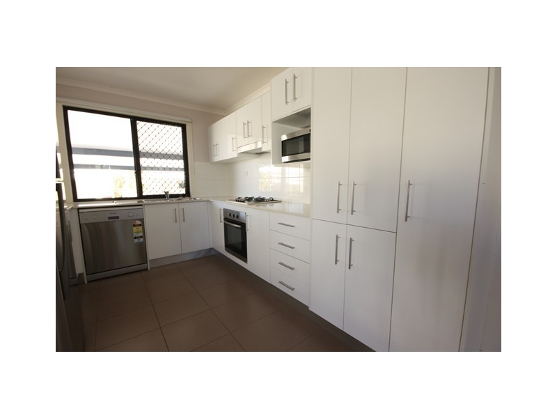 14/5 Atkinson Street, Middlemount QLD 4746