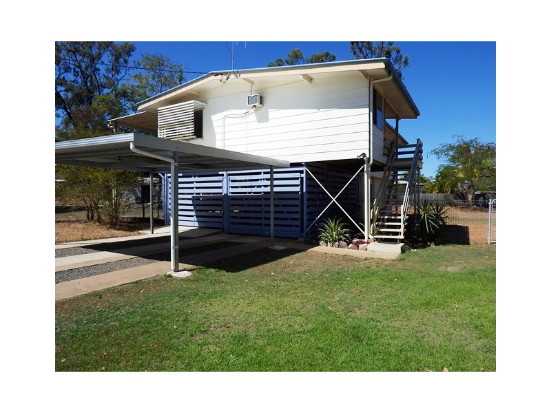 10 Fraser Court, Dysart QLD 4745