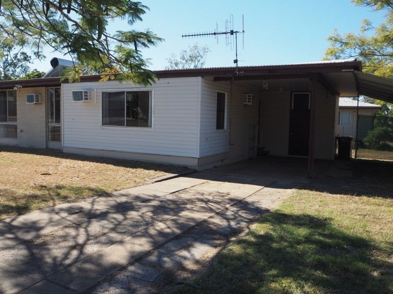 24 Crawford Street, Dysart QLD 4745