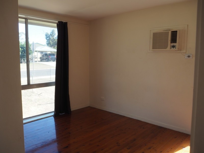 24 Crawford Street, Dysart QLD 4745