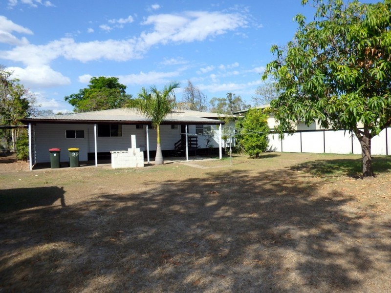 32 Spring Crescent, Dysart QLD 4745