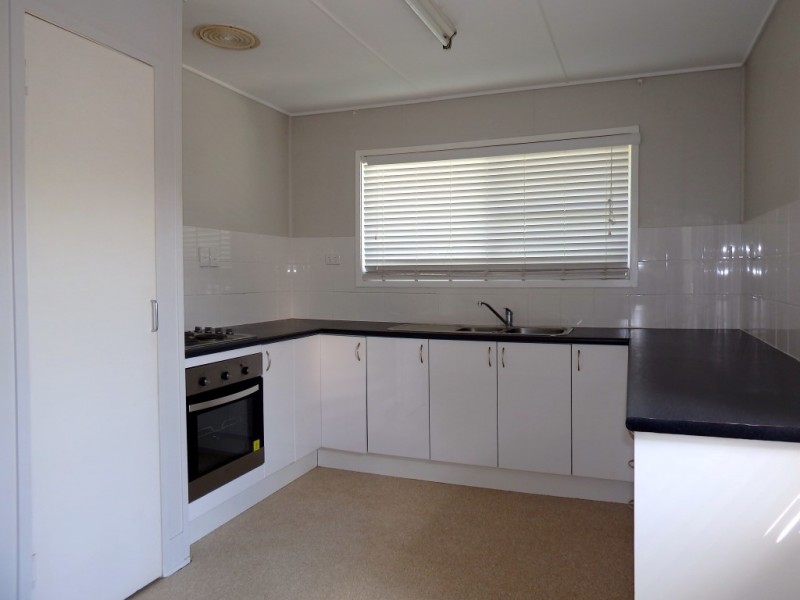 32 Spring Crescent, Dysart QLD 4745