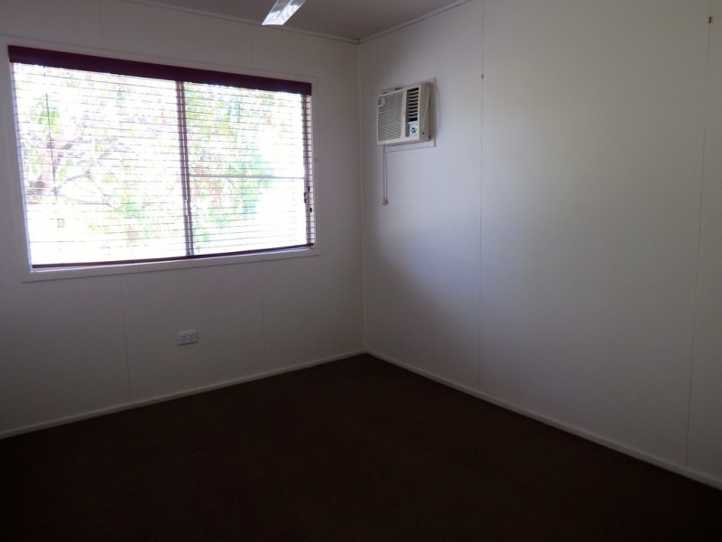 8 Brennan Street, Dysart QLD 4745