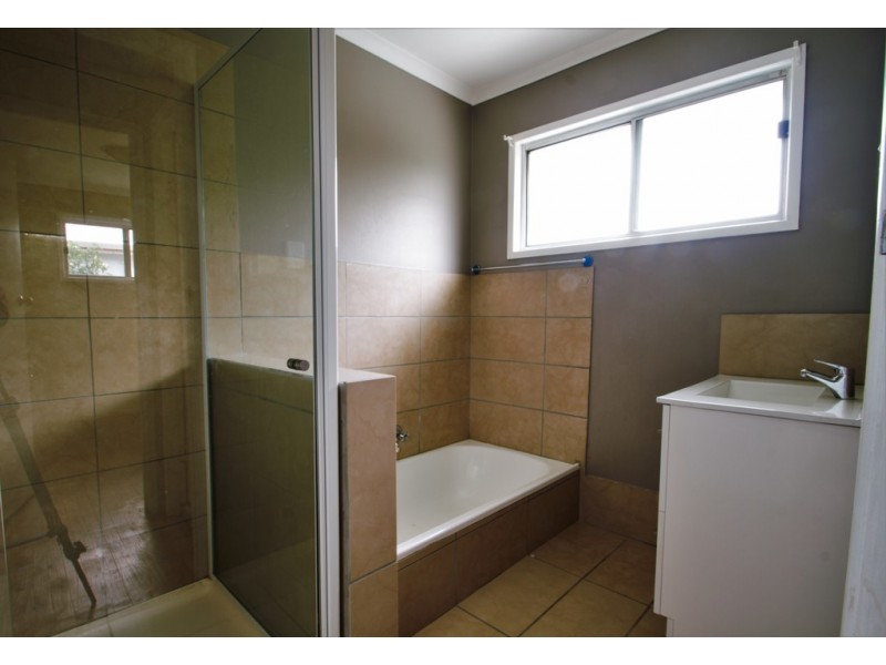 23 Logan Reserve Rd, Waterford West QLD 4133