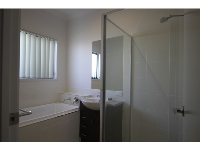 33 Mt Mee Street, Park Ridge QLD 4125