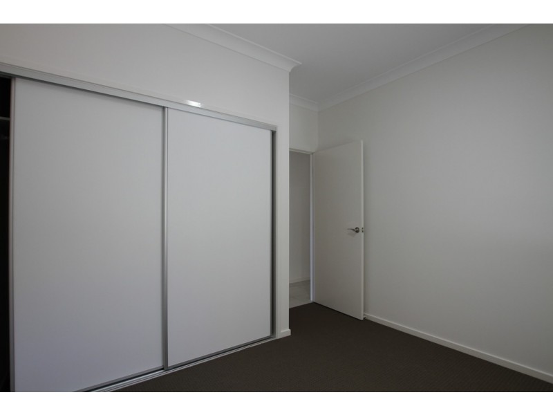33 Mt Mee Street, Park Ridge QLD 4125