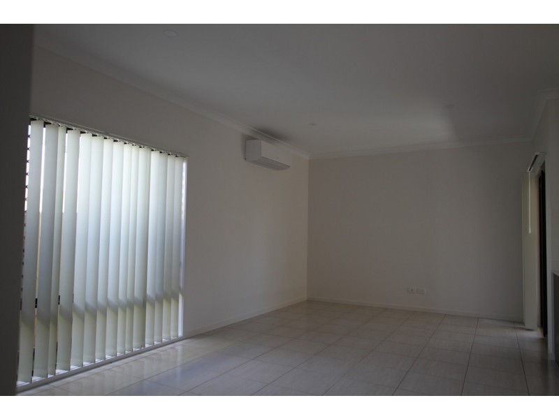 33 Mt Mee Street, Park Ridge QLD 4125