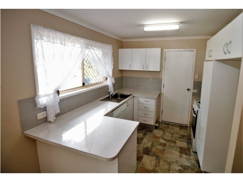 5 Burrum court, Eagleby QLD 4207