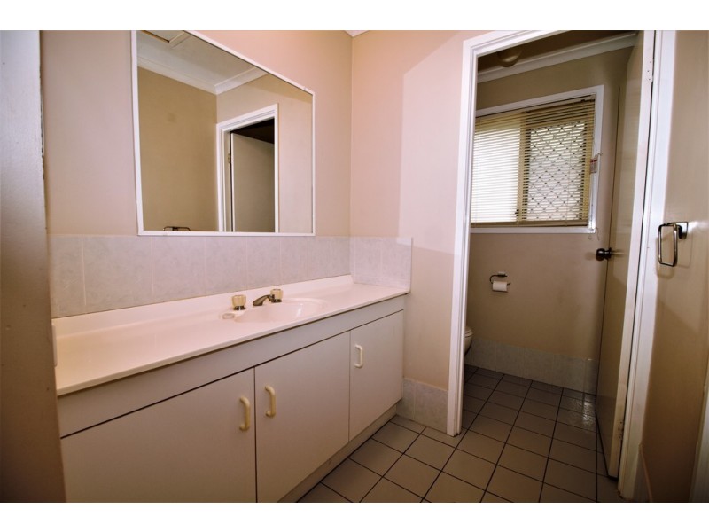 5 Burrum court, Eagleby QLD 4207