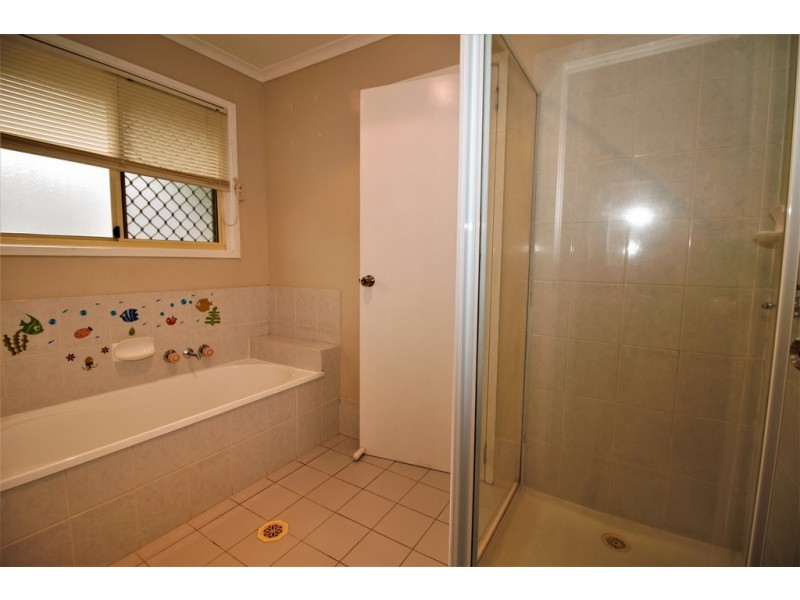 5 Burrum court, Eagleby QLD 4207