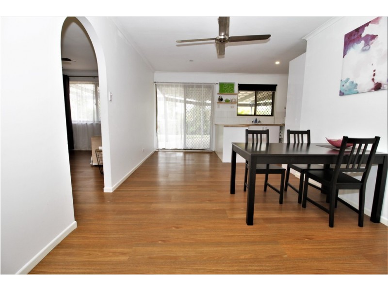 2 Bursaria street, Crestmead QLD 4132