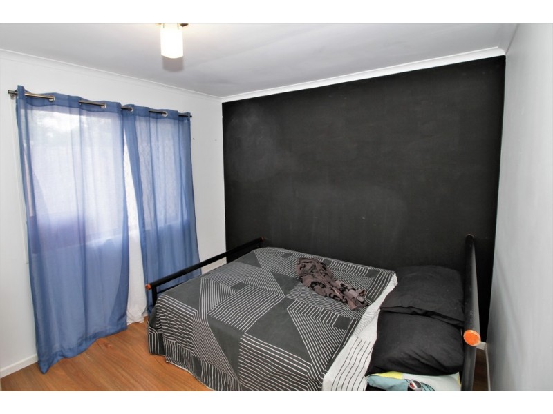 2 Bursaria street, Crestmead QLD 4132