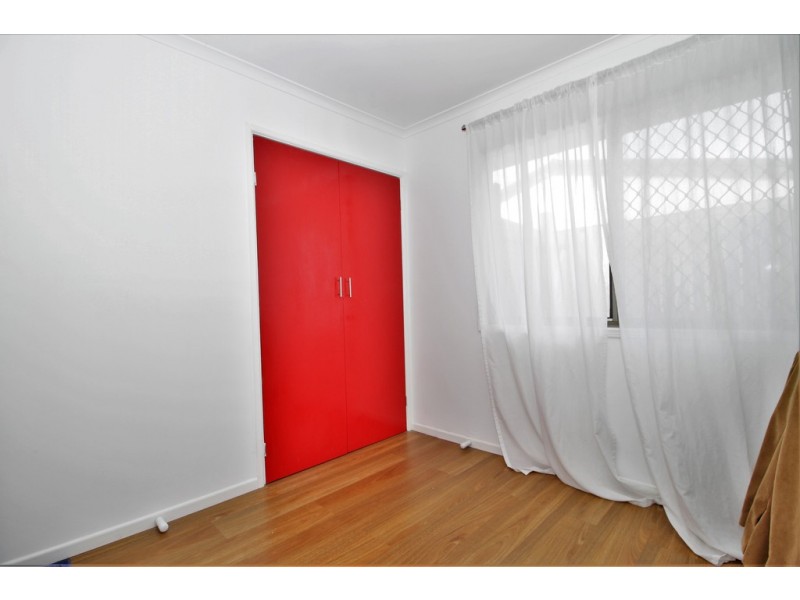 2 Bursaria street, Crestmead QLD 4132