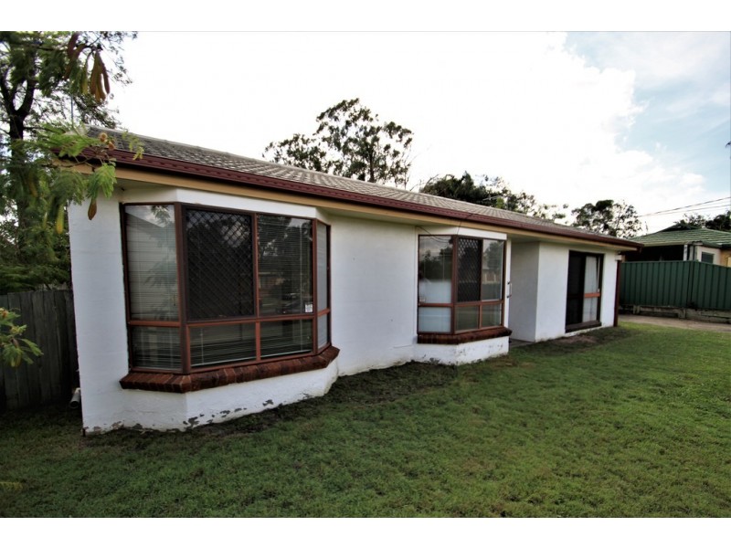 39 Ironwood St, Crestmead QLD 4132