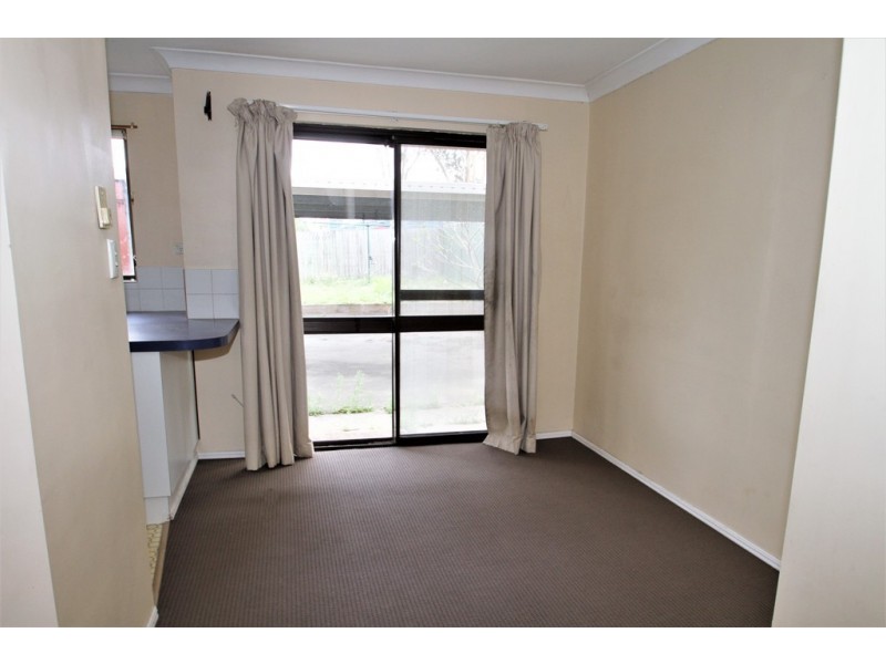 39 Ironwood St, Crestmead QLD 4132