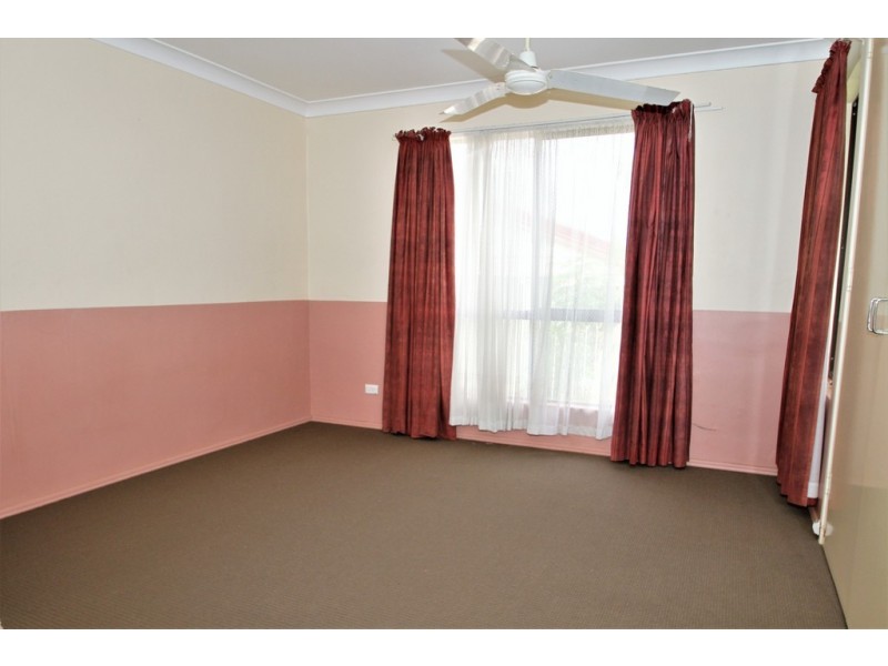 39 Ironwood St, Crestmead QLD 4132