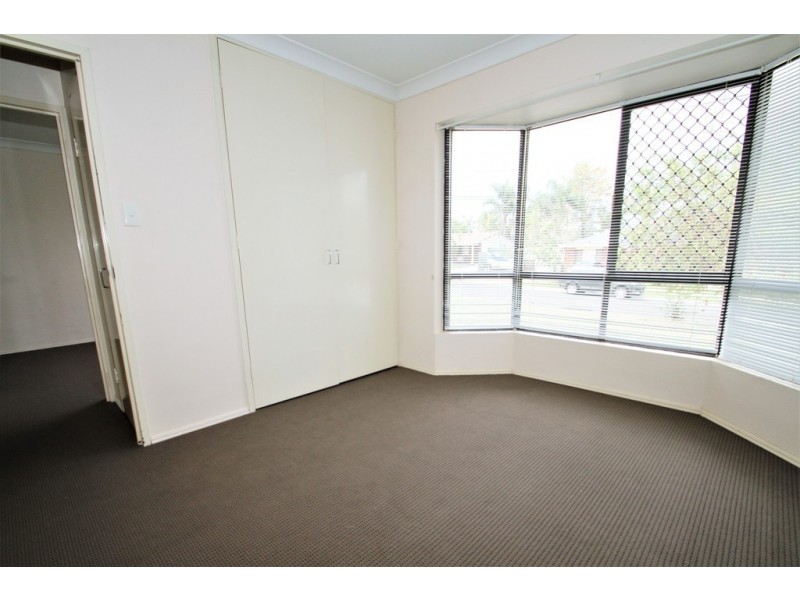 39 Ironwood St, Crestmead QLD 4132