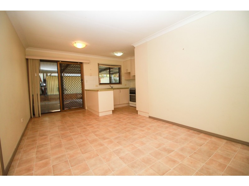 103 Waratah Drive, Crestmead QLD 4132