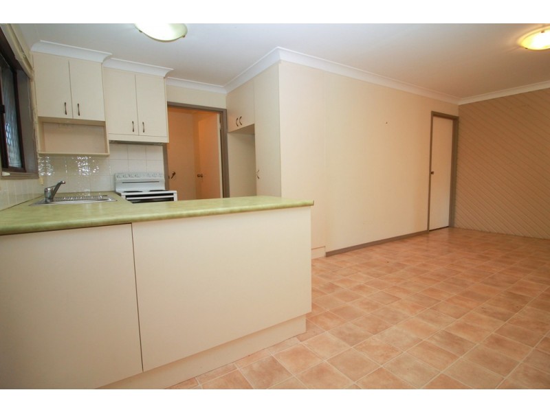 103 Waratah Drive, Crestmead QLD 4132