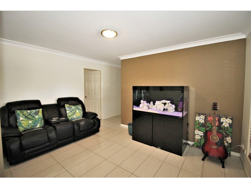 18 Rasmussen Ave, Marsden QLD 4132