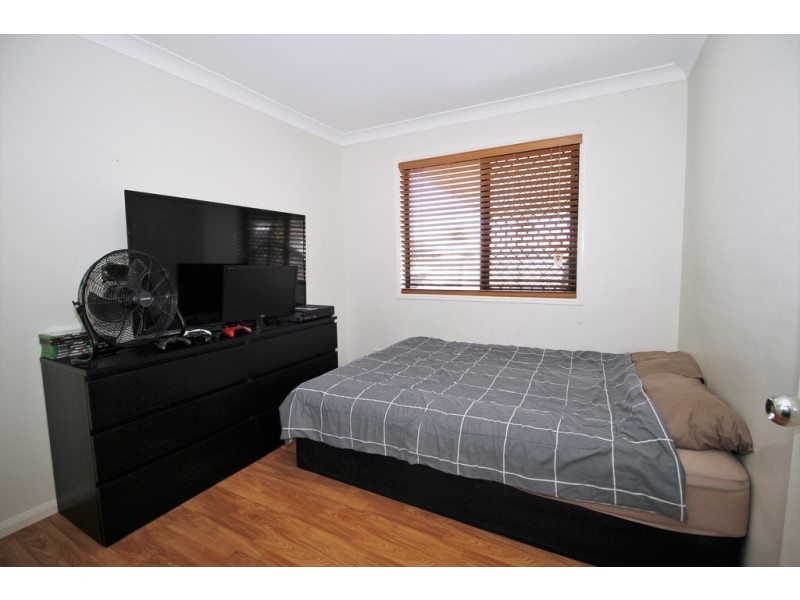 18 Rasmussen Ave, Marsden QLD 4132