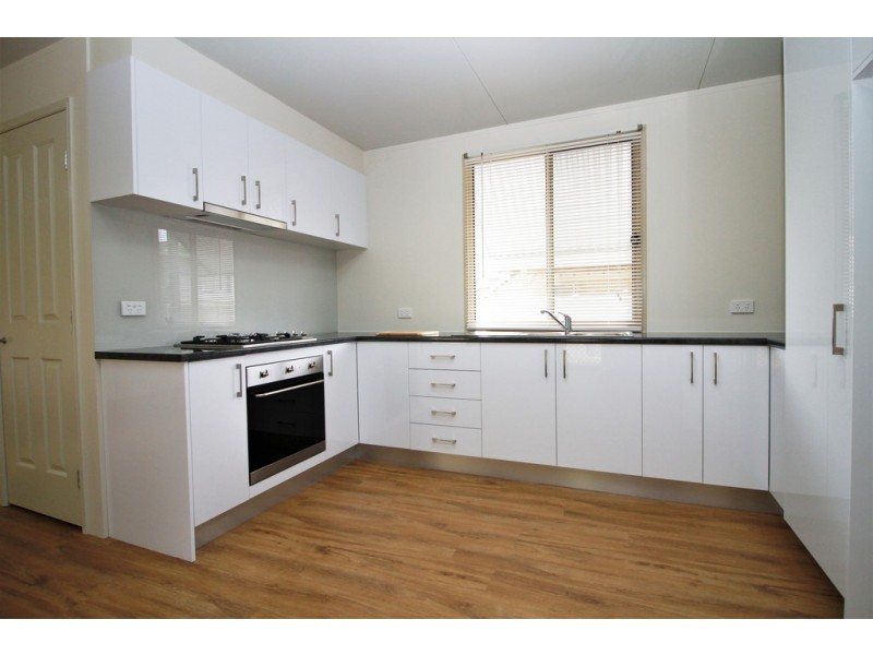 3A Coral St, Loganlea QLD 4131