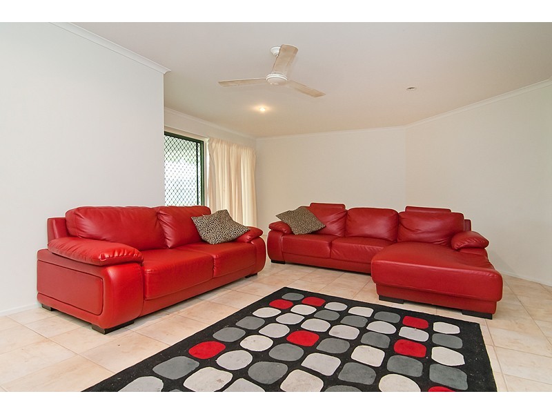 90 Macarthy Drive, Marsden QLD 4132