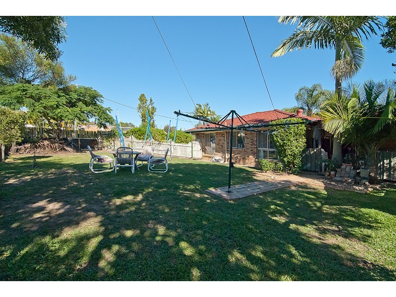 1 Julius Court, Marsden QLD 4132
