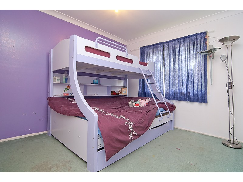 6 Rhodes Street, Loganlea QLD 4131