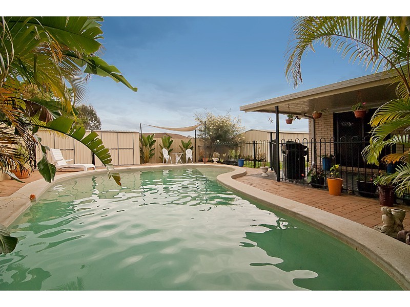 90 Muchow Road, Waterford West QLD 4133