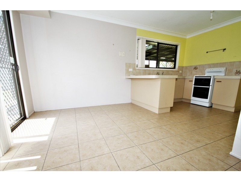 17 Mahonia Court, Crestmead QLD 4132