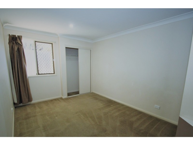 6 DODDS Ct, Crestmead QLD 4132