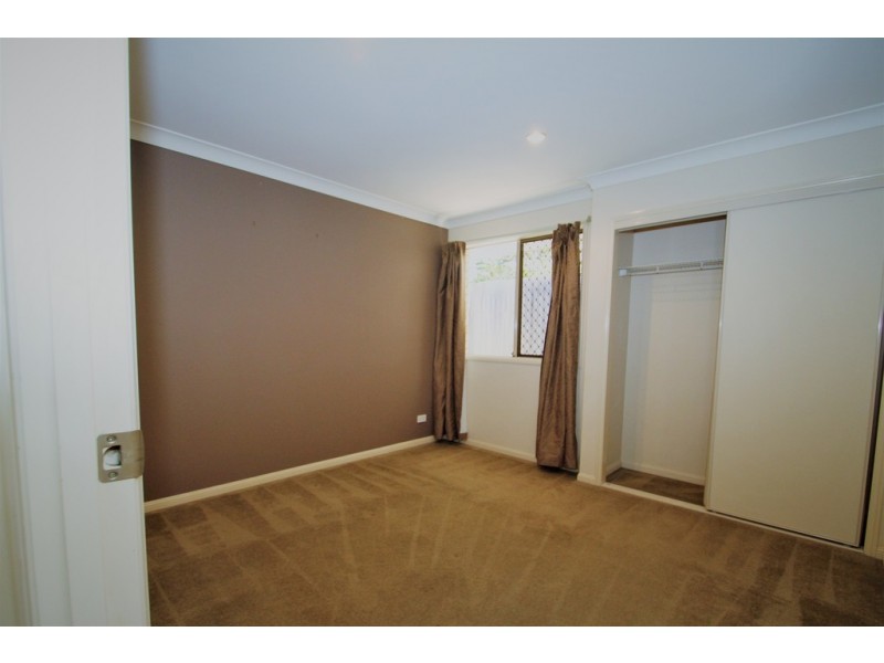 6 DODDS Ct, Crestmead QLD 4132