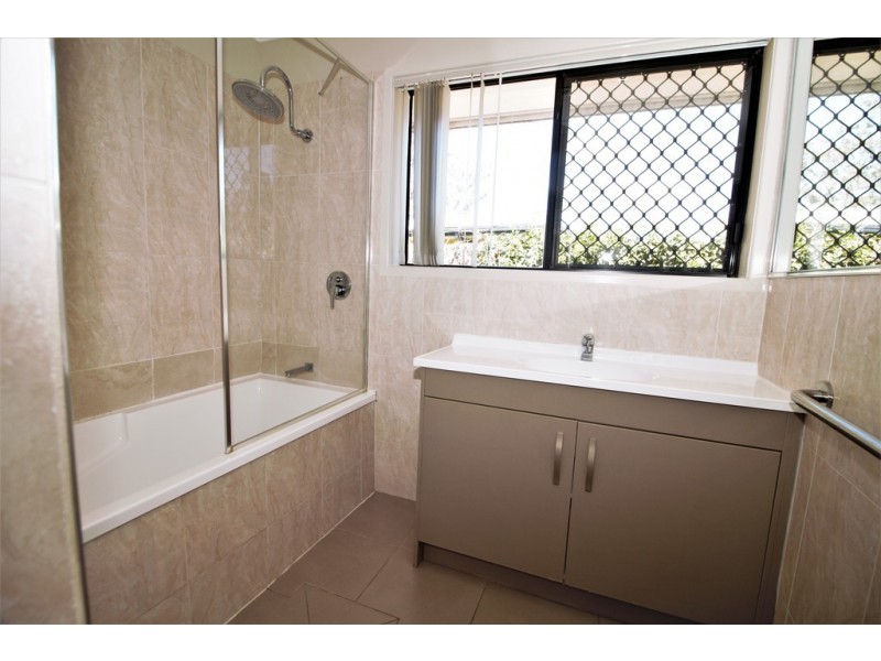 1 Crestview Street, Loganlea QLD 4131