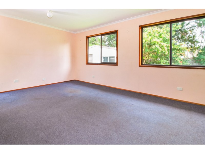 19 MERANTI ST, Crestmead QLD 4132