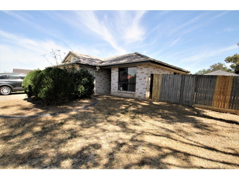 28c Pinelands Street, Loganlea QLD 4131