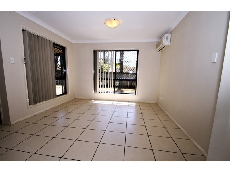 28c Pinelands Street, Loganlea QLD 4131