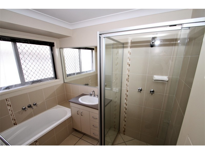28c Pinelands Street, Loganlea QLD 4131