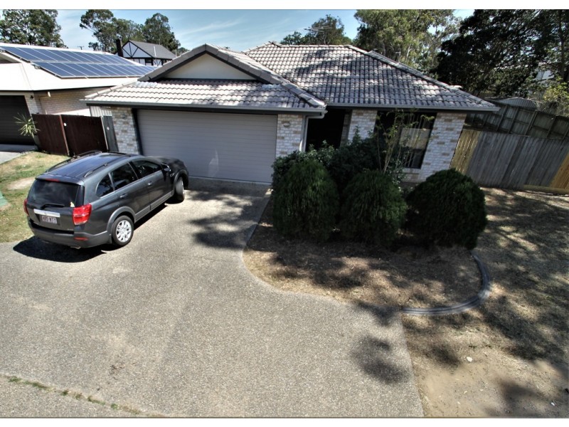 28c Pinelands Street, Loganlea QLD 4131