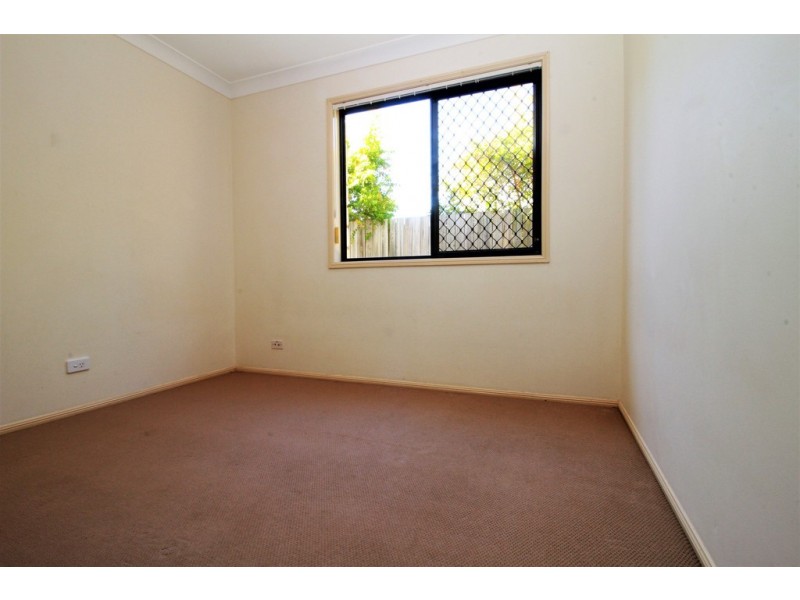 1 Venture Street, Crestmead QLD 4132