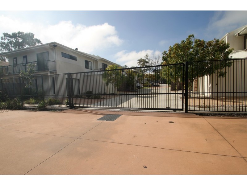 2/698- 700 Kingston Rd, Loganlea QLD 4131