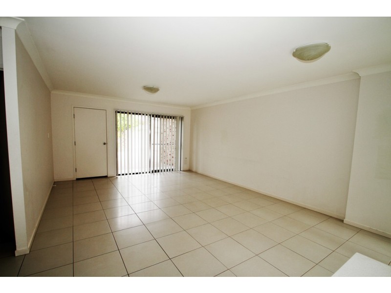 2/698- 700 Kingston Rd, Loganlea QLD 4131