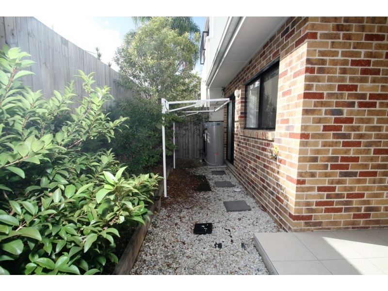 2/698- 700 Kingston Rd, Loganlea QLD 4131