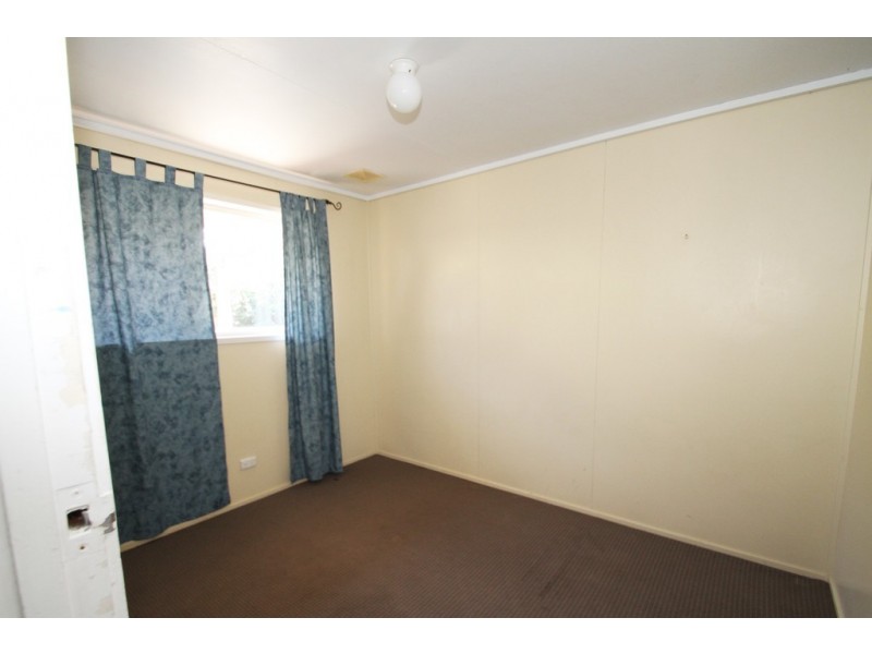 11 BIANCA ST, Loganlea QLD 4131