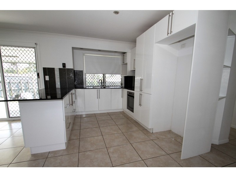 46 FIRST AVE, Marsden QLD 4132