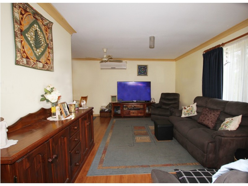 18 Barcrest Court, Crestmead QLD 4132