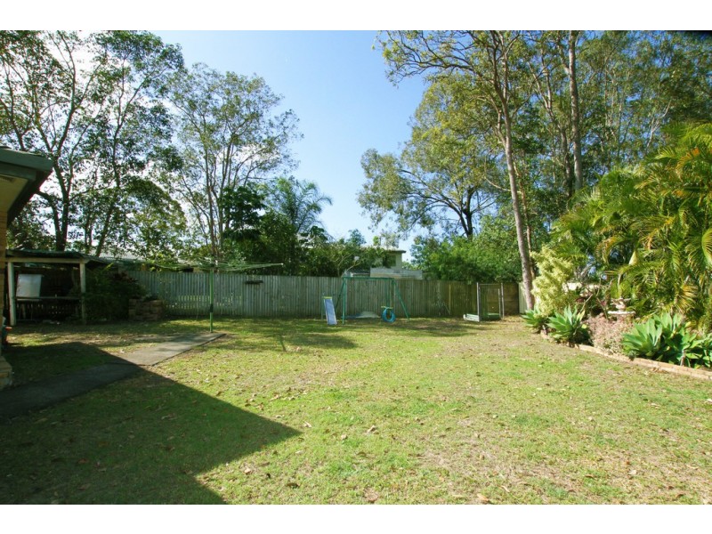 18 Barcrest Court, Crestmead QLD 4132