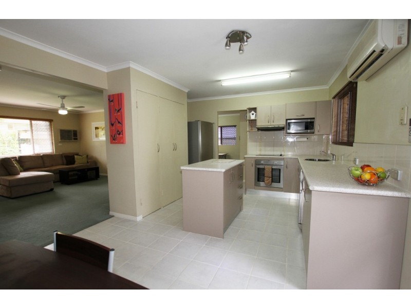 14 hickory, Marsden QLD 4132